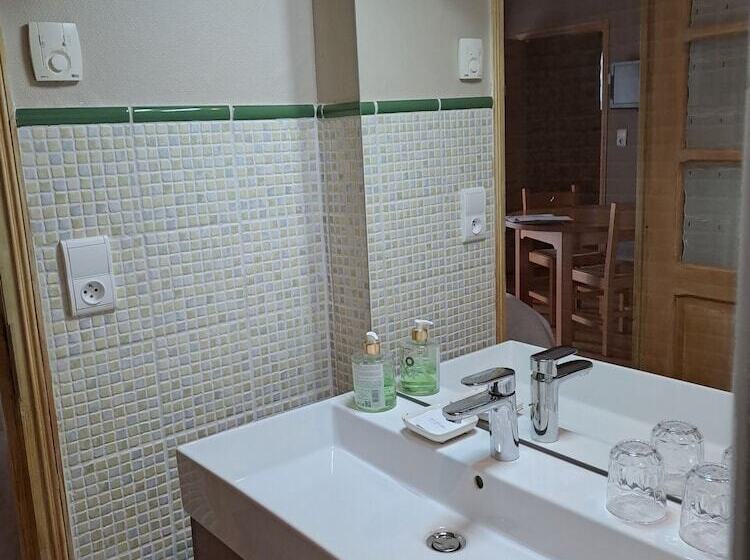 Пансион Chambres D'hôtes Le Clos Poli