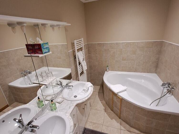 Пансион Chambres D'hôtes Le Clos Poli