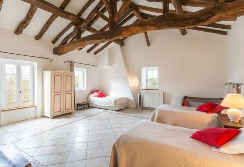 بنسيون Chateau De Mazelieres