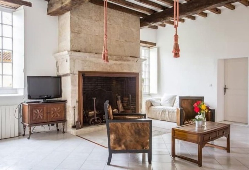 بنسيون Chateau De Mazelieres