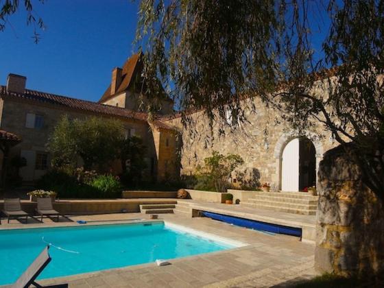 펜션 Chateau De Mazelieres