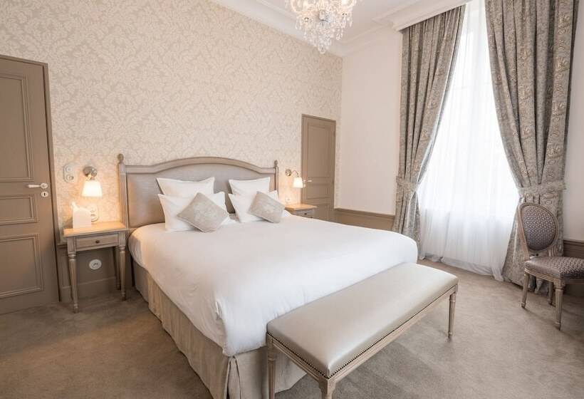 بنسيون Château De Montabert