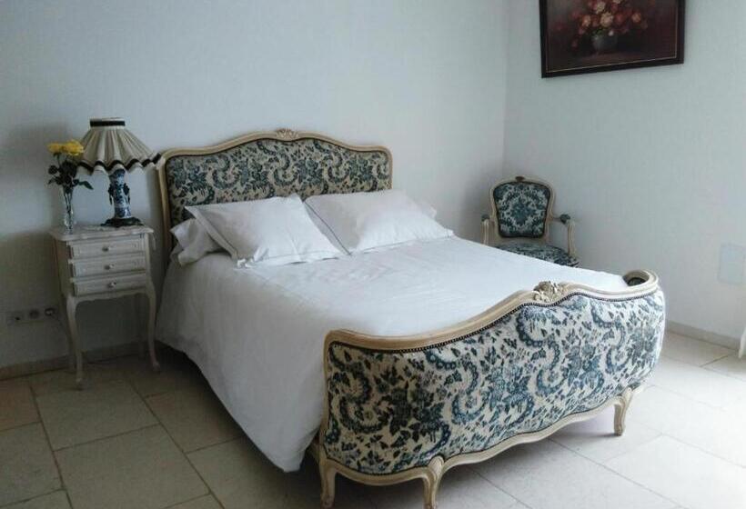 بنسيون Domaine De Lardoisière