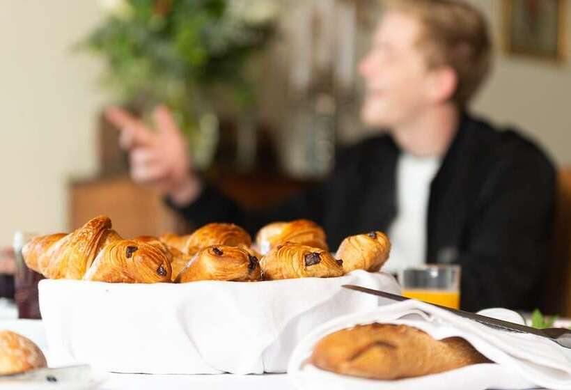 بنسيون Domaine Des Ormeaux