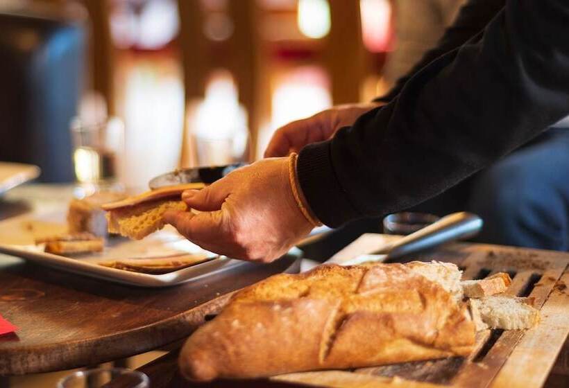 بنسيون Domaine Des Ormeaux