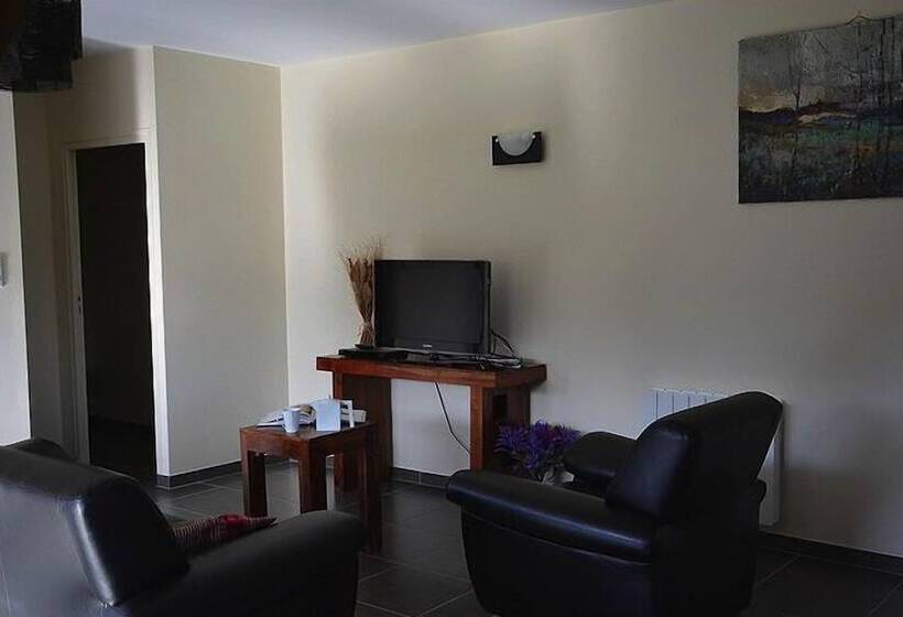 بنسيون Domaine Des Ormeaux