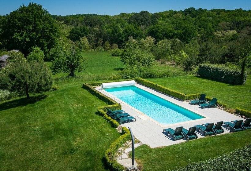 بنسيون Domaine Des Ormeaux