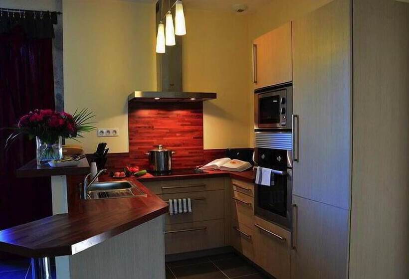 بنسيون Domaine Des Ormeaux