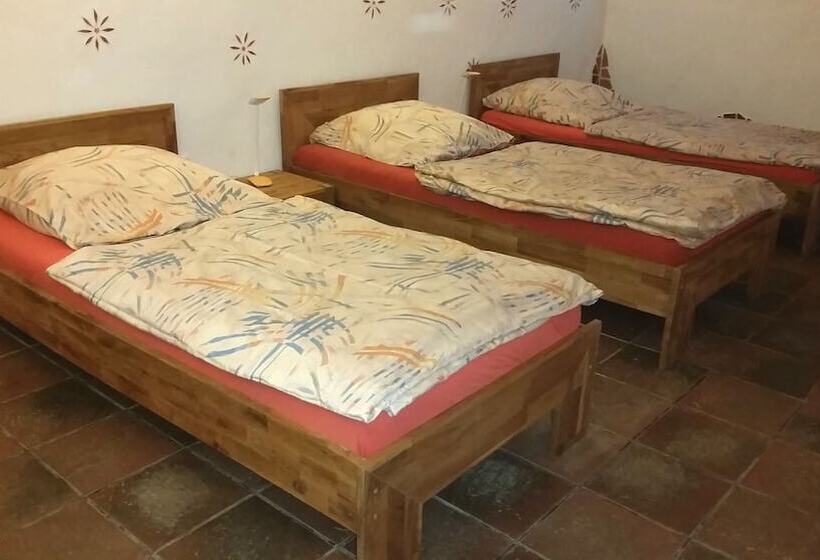 ペンション Haus Tonart