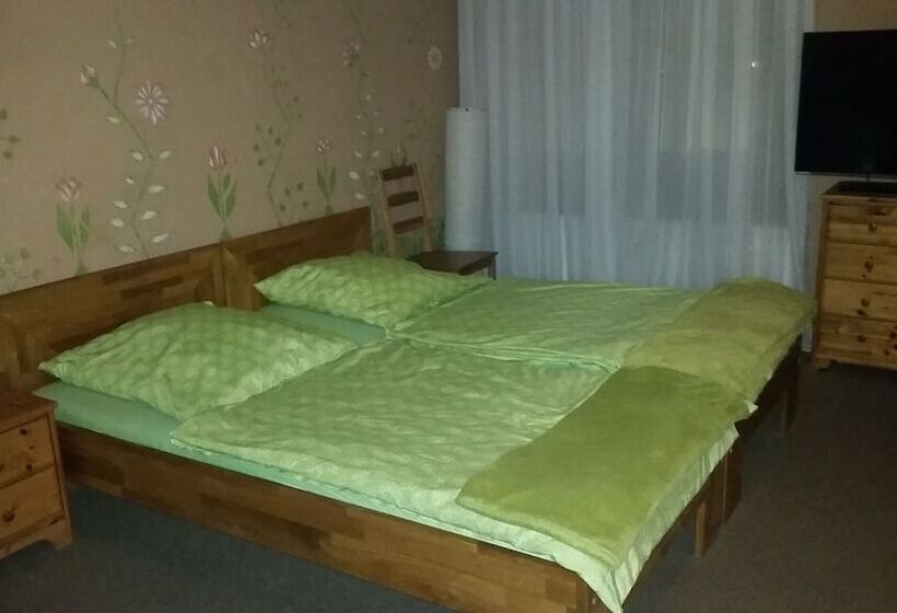 ペンション Haus Tonart