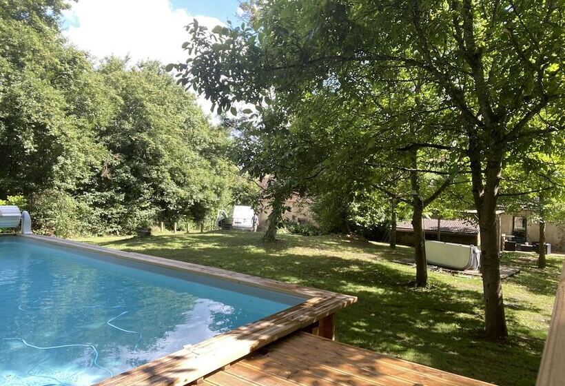 Пансион La Grangette En Bourgogne