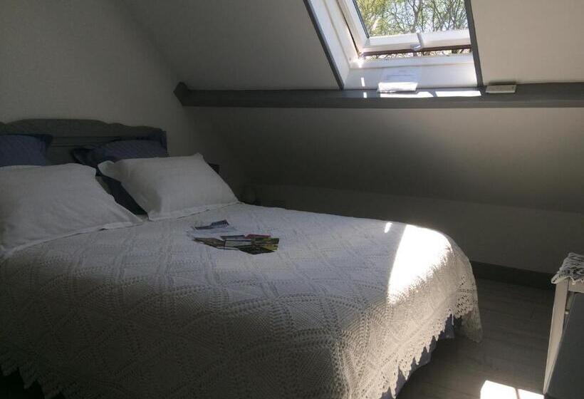 פנסיון La Mansarde