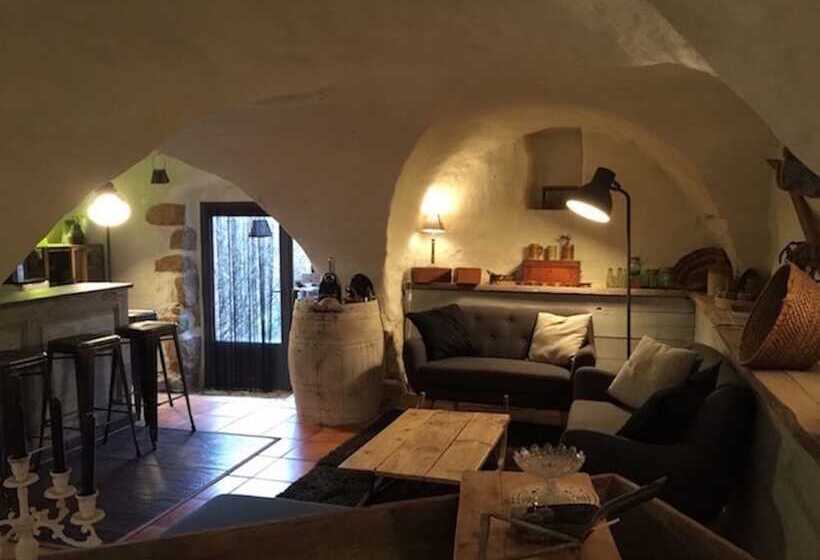 פנסיון Le Chanelou