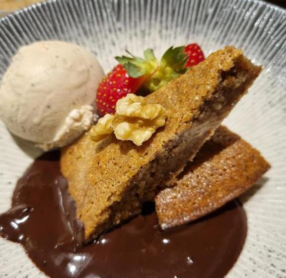 膳宿费 Les Chenes Rouges