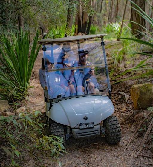 פנסיון Waterfall Springs Retreat & Wildlife Sanctuary