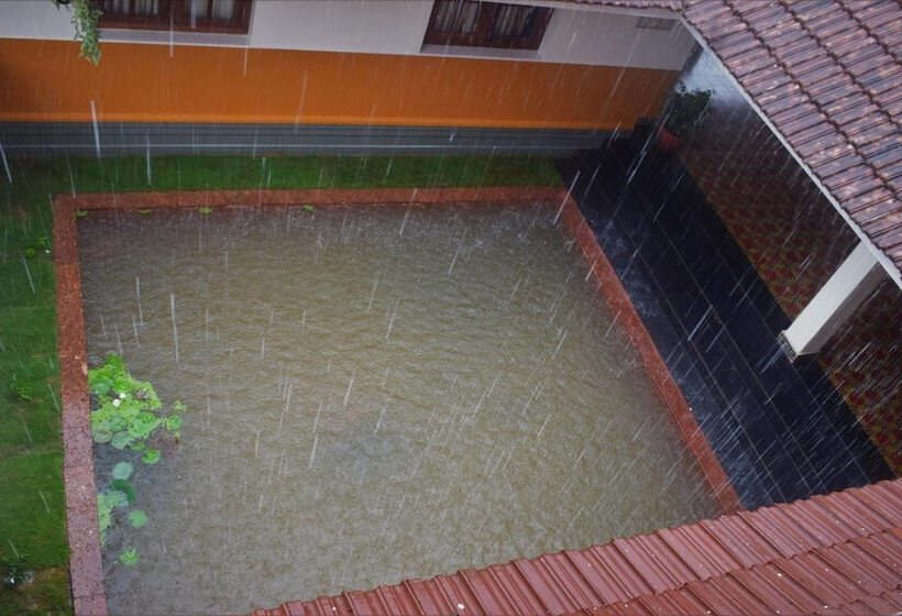 渡假胜地  3 Hills County