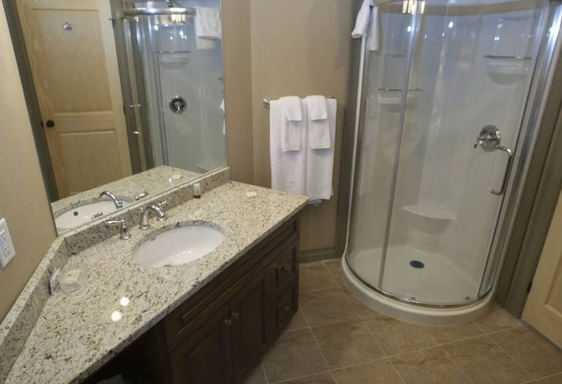 リゾートホテル The Wilds At Salmonier River