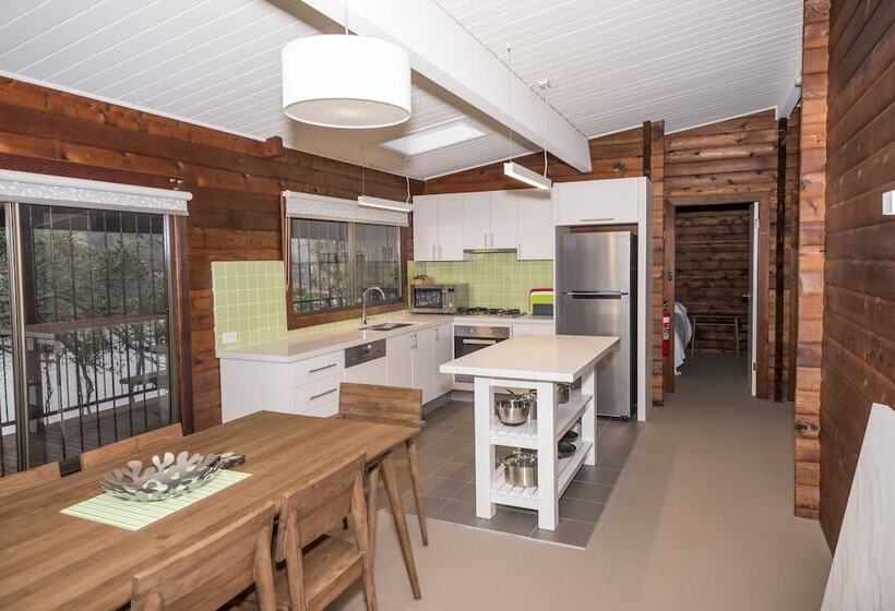 Royal National Park Cottages