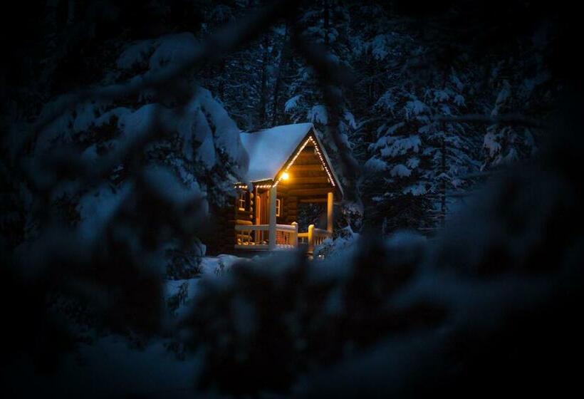 Storm Mountain Lodge & Cabins