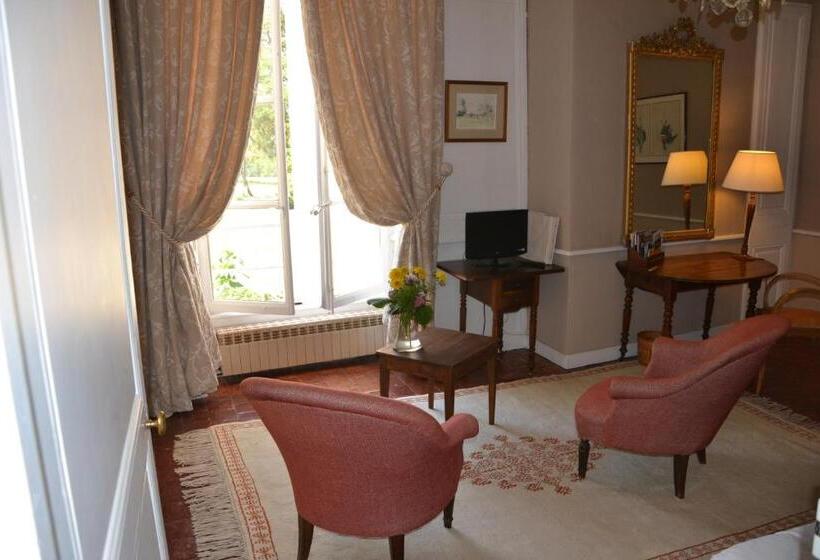 Bed and Breakfast Chateau De Sury