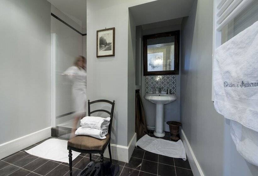 צימר Château D Auteuil