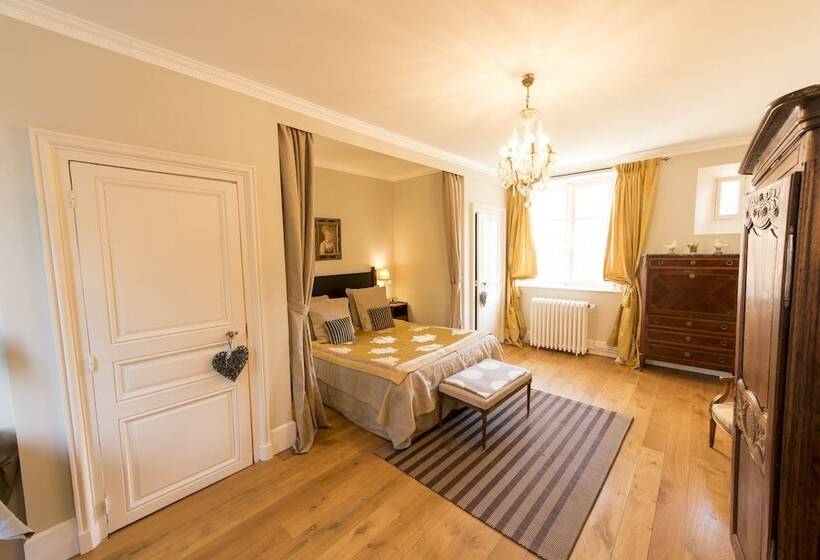 צימר Château D Auteuil