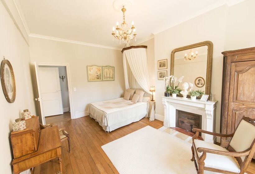 צימר Château D Auteuil