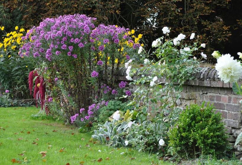 צימר Château D Auteuil