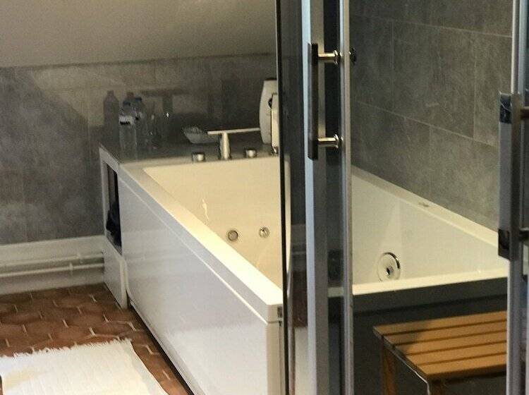 צימר Château D Auteuil