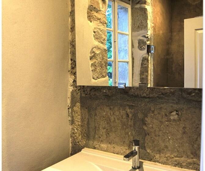 مبيت وإفطار Domaine De Saint Charles