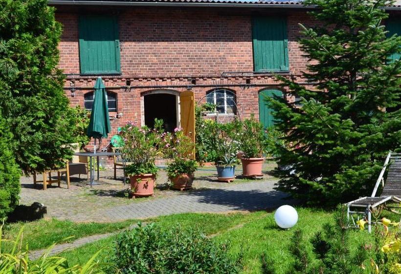 مبيت وإفطار Landhof Liebsch, Mit Pool Und Sauna