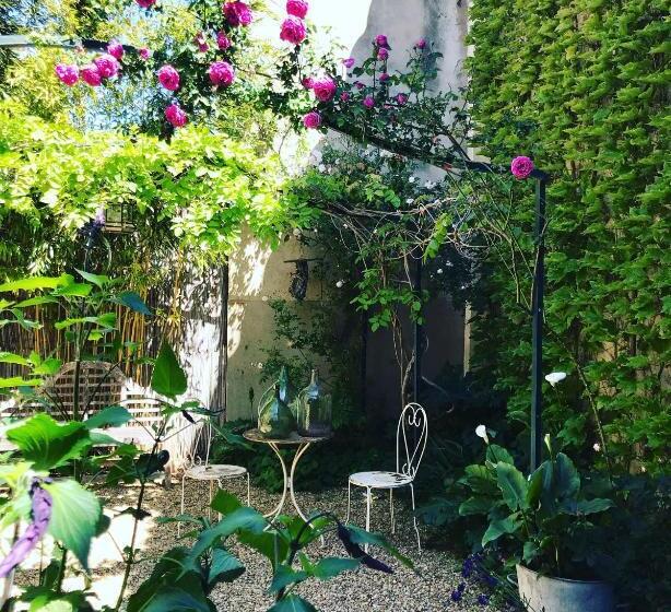 مبيت وإفطار Le Logis Blanc Bed&breakfast