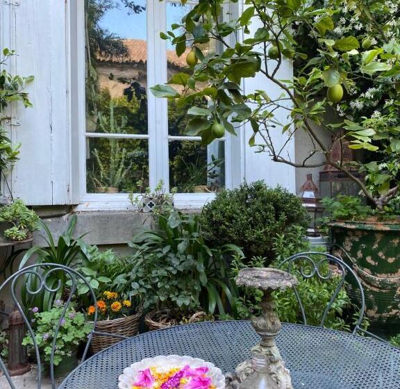 مبيت وإفطار Le Logis Blanc Bed&breakfast