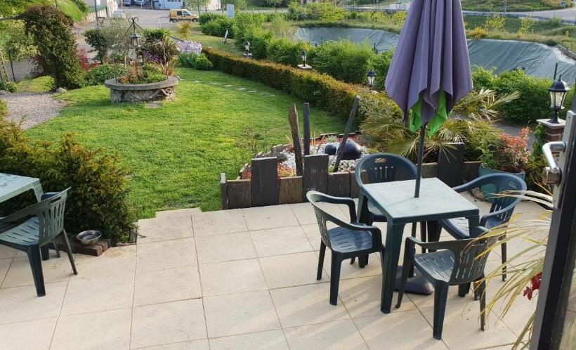 Bed and Breakfast Les Cloches De Corneville