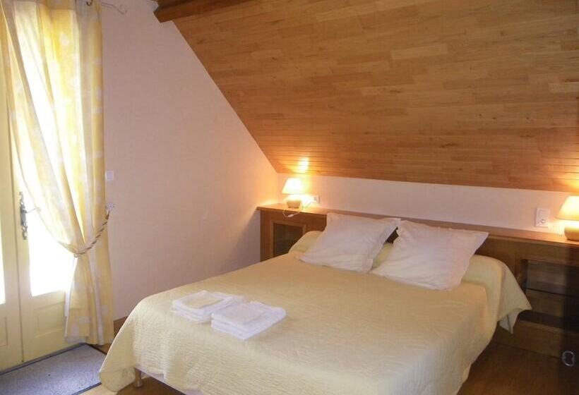 مبيت وإفطار L'espiatet