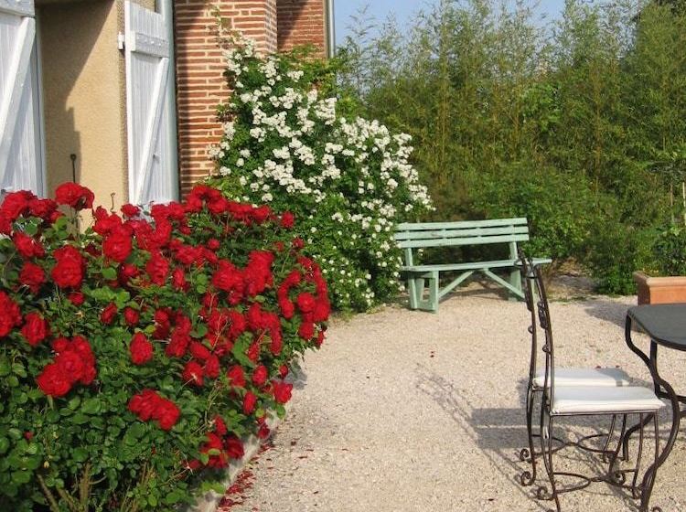 مبيت وإفطار Terre De Garance