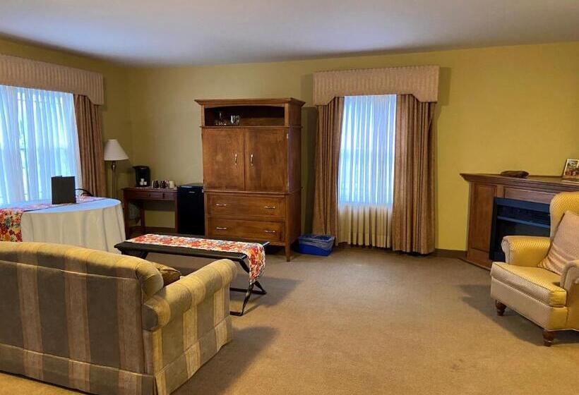 مبيت وإفطار The Lakes At Ben Eoin Golf Club & Resort