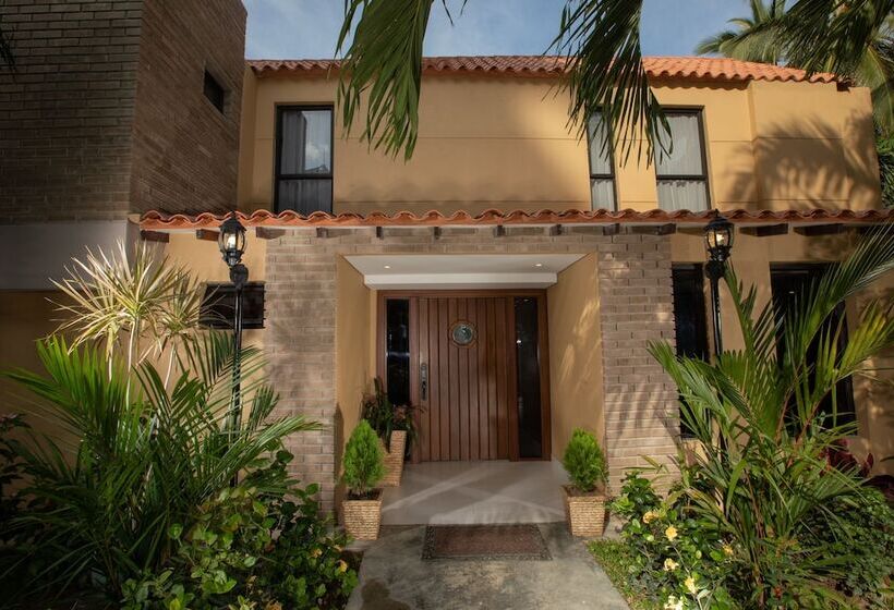 Casa Verano Beach Hotel   Adults Only