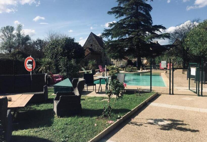 فندق فئة نجمة واحدة Auberge Du Relais D Auniac Hotel Bar Restaurant Piscine