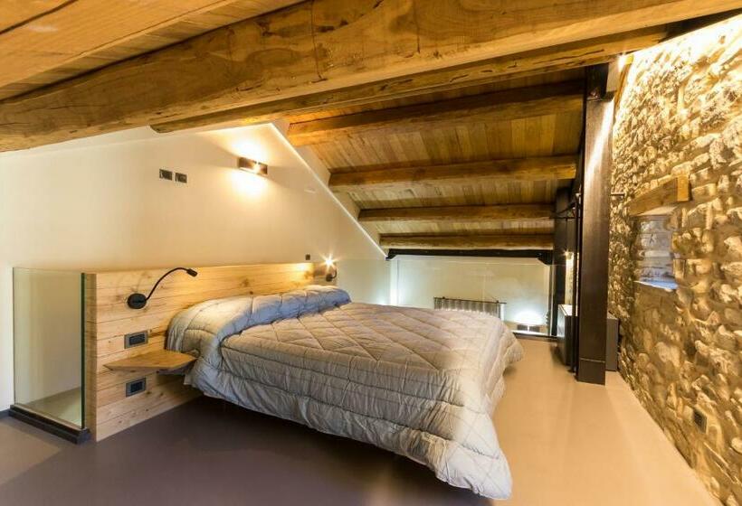 فندق فئة نجمة واحدة Borgotufi Albergo Diffuso