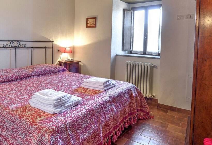 فندق فئة نجمة واحدة Borgotufi Albergo Diffuso