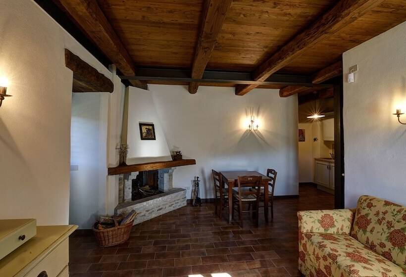 فندق فئة نجمة واحدة Borgotufi Albergo Diffuso