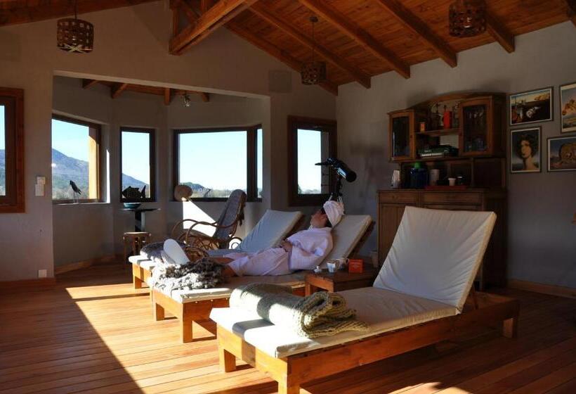 فندق فئة نجمة واحدة Hosteria Ruca Kitai