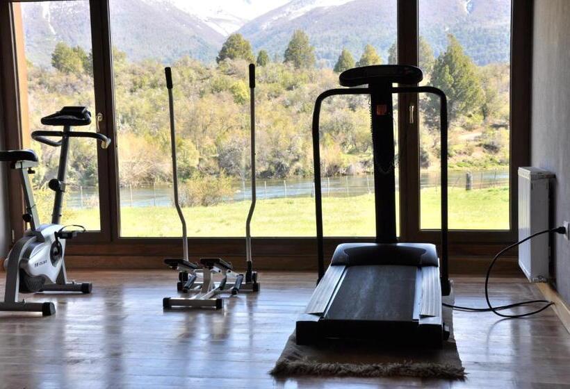 פונדק Hosteria Ruca Kitai