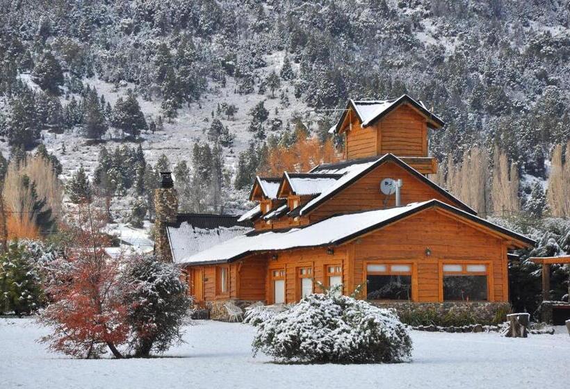 פונדק Hosteria Ruca Kitai