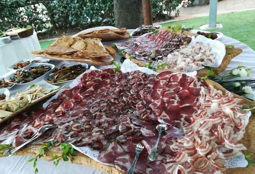 هتل Agriturismo Muzzu