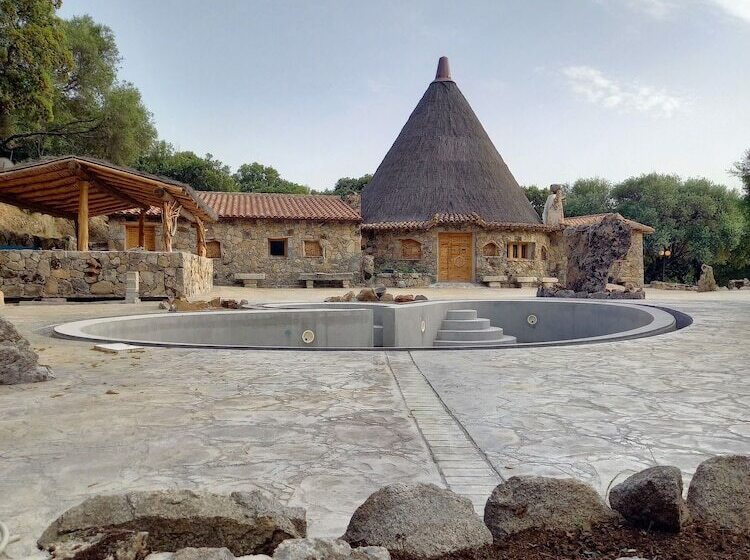 هتل Agriturismo Muzzu