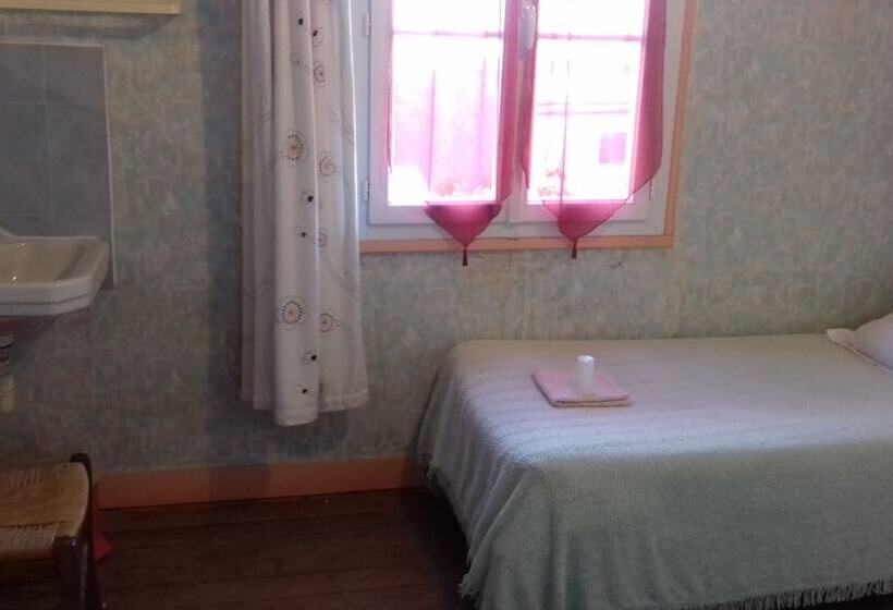 فندق Auberge Des Pilotis