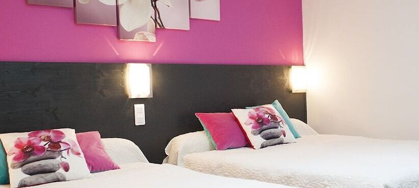 فندق Aux Lys D'or