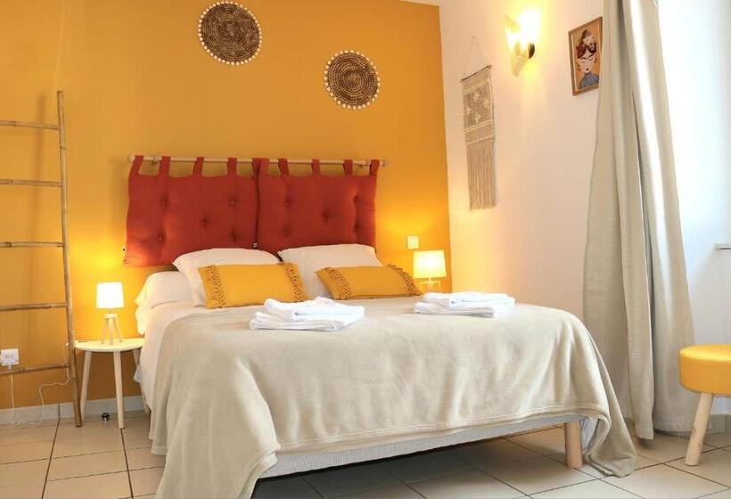 ホテル Bar Des Amis